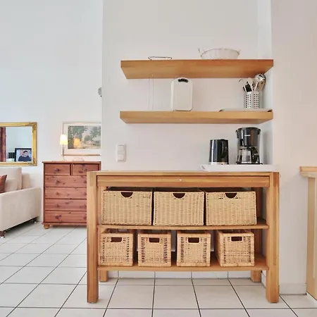 Haus Strandstrasse 150 11 *