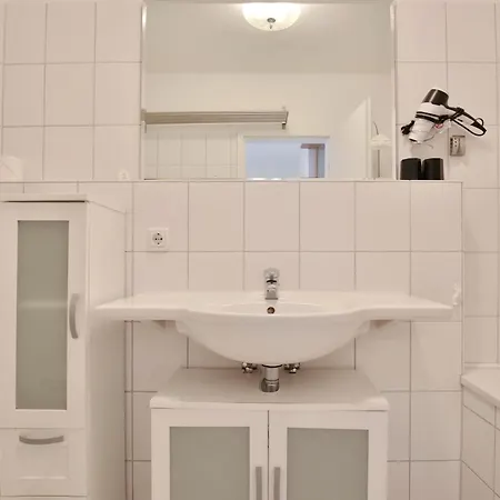 Haus Strandstrasse 150 11 Appartamento *